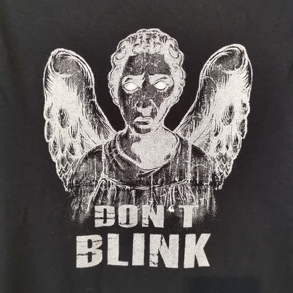 Dr Who Weeping Angel Don't Blink T-shirt Size Men's Small - Picture 2 of 7